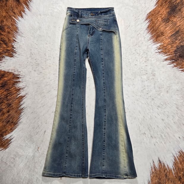 빈티지 투톤 워싱 부츠컷 데님팬츠