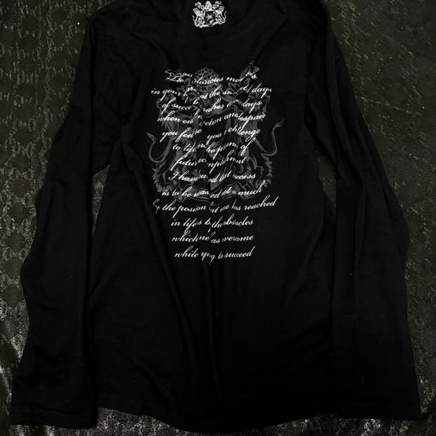 “Vintage” Y2K Lettering Gothic Print Sle