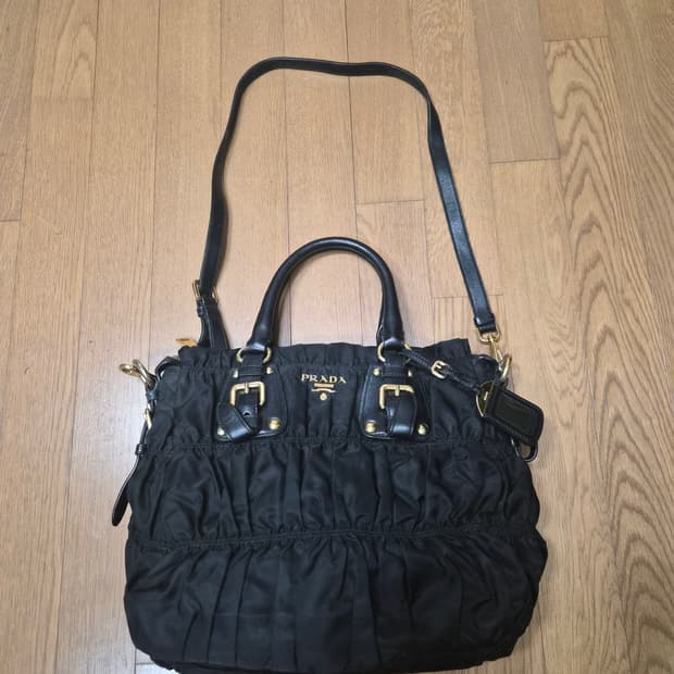 (정품) 프라다 나일론 고프레 크로스백(여자 명품 가방 숄더백 토트백)