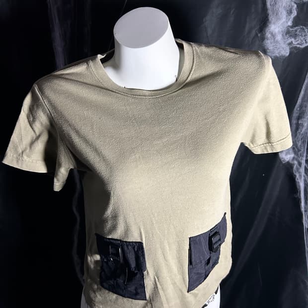 tech pocket khaki tee
