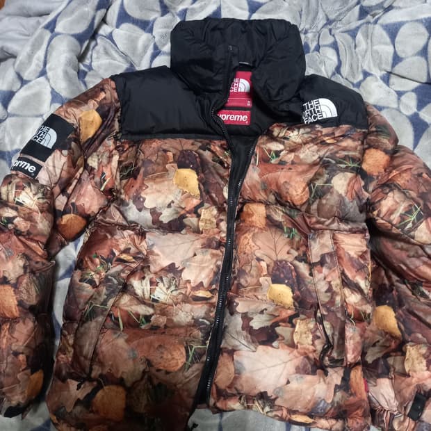 슈프림노스페이스  눕시패딩 m