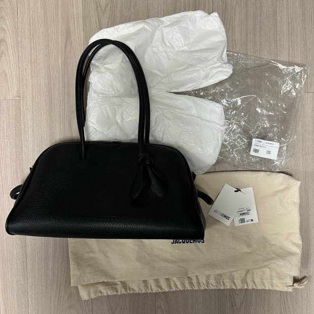 (M) 자크뮈스 투리스모 볼링백 블랙 미디움 미듐 미디엄