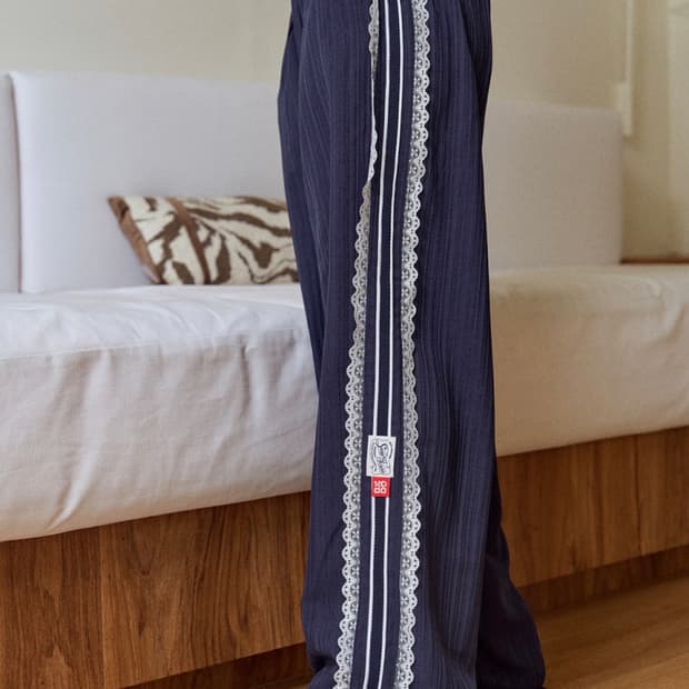 코코모코 글로시 레이스 트랙팬츠 네이비