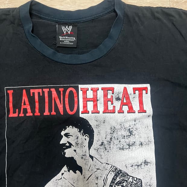 00's wwe vtg t-shirts
