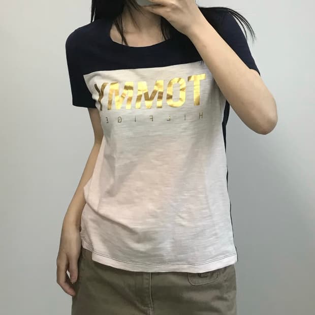 타미힐피거 배색 반팔 티셔츠