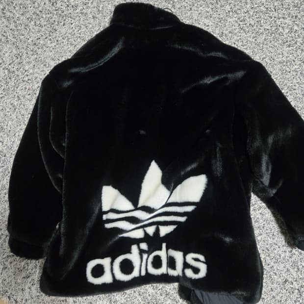 아디다스 퍼 자켓(L)