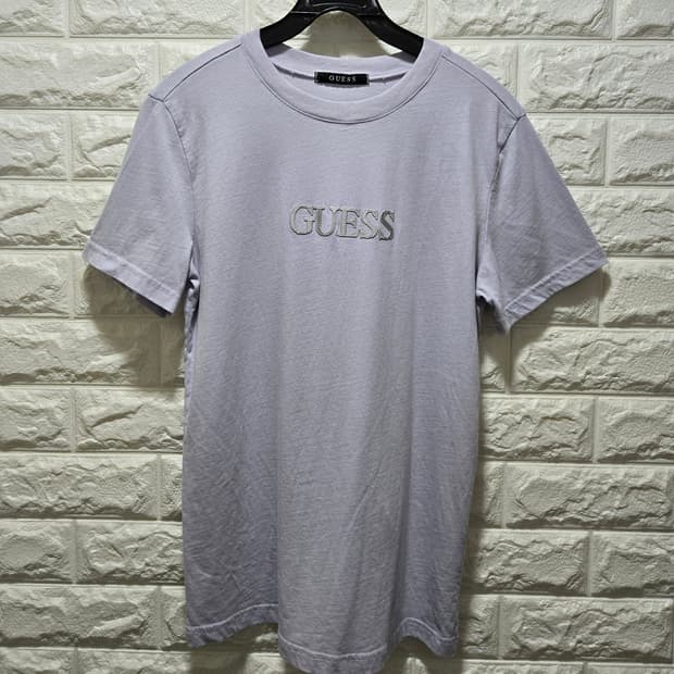 GUESS 게스 반팔티 S