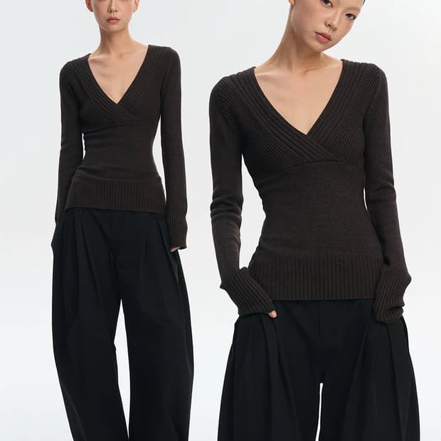 Liny liberty 딥브이넥 니트티 S