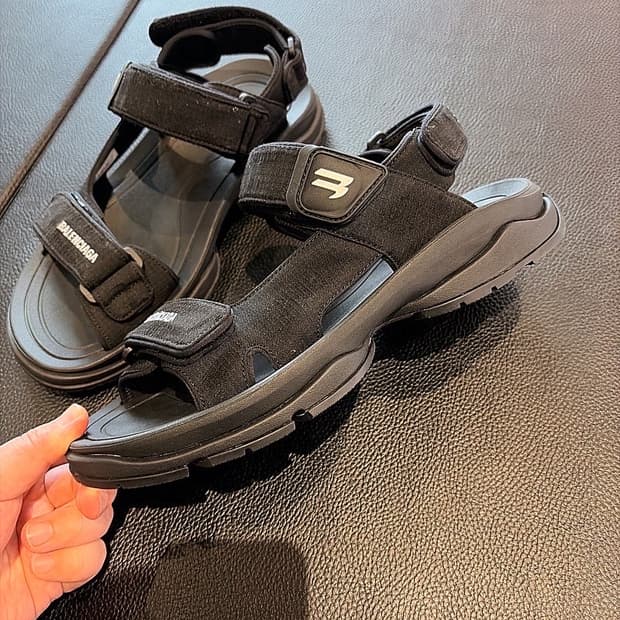 (정품/새상품) 발렌시아가 남성 블랙 투어리스트 샌들