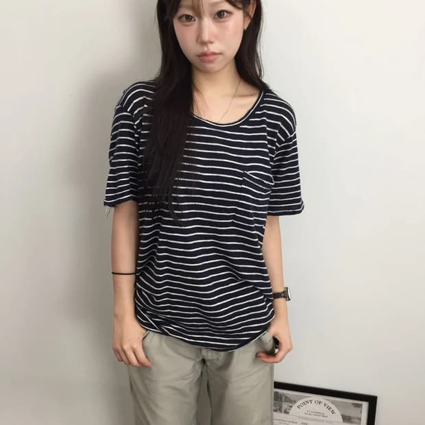 GAP Navy Stripe Pocket Tee