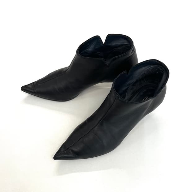 셀린느 피비 파일로 나이프힐 레더 앵클 부츠