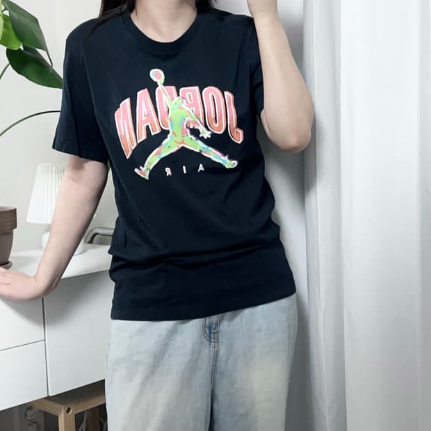조던 딥챠콜 프린팅 반팔티 [ M ]
