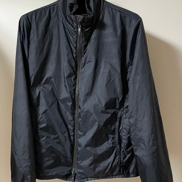 HUGO BOSS 휴고보스 경량패딩 내피