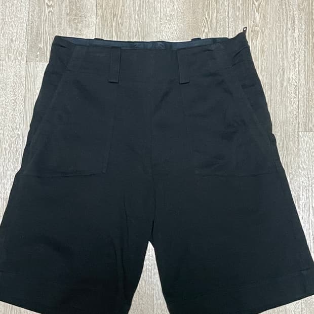 Y-3 울 혼방 반바지