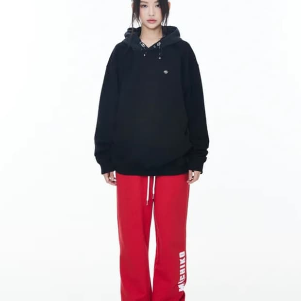 미치코런던 배색 후드티 블랙