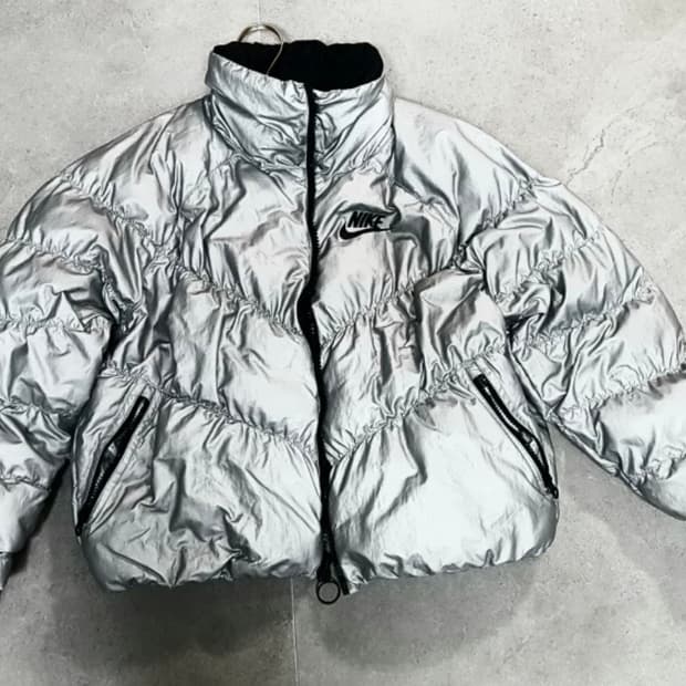 정품 나이키. 패딩. 66