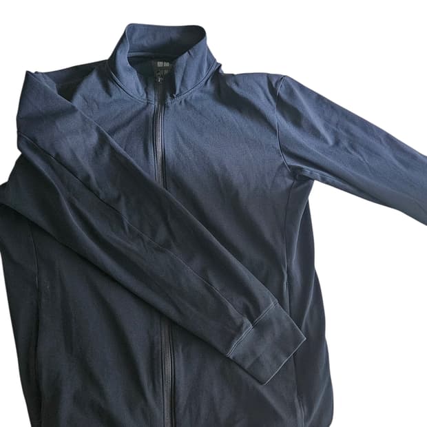 유니클로 넥집업 네이비 