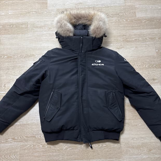 아이더 구스다운 블랙