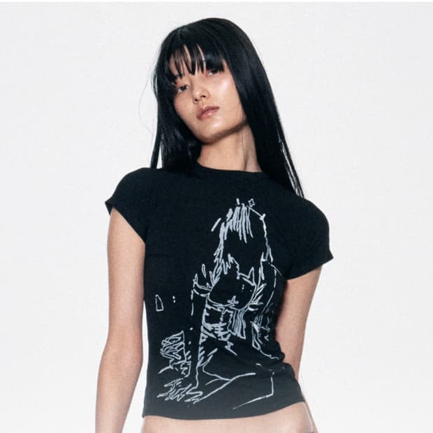 본네 아일렛 탑 블랙 판매합니다. bonnae black top