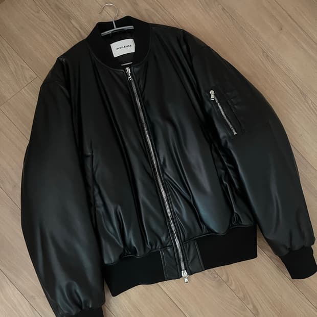 인사일런스 비건 레더 MA-1 BLACK m 새상품