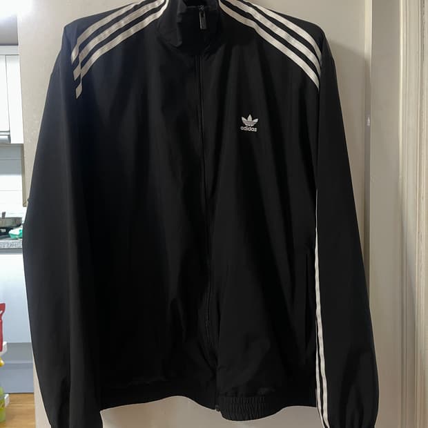 아디다스 아딜레니움 시즌1 국내판 L iv9339