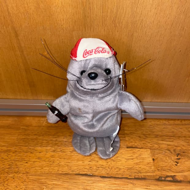 [Coca-Cola] Seal Plush - Baseball Cap