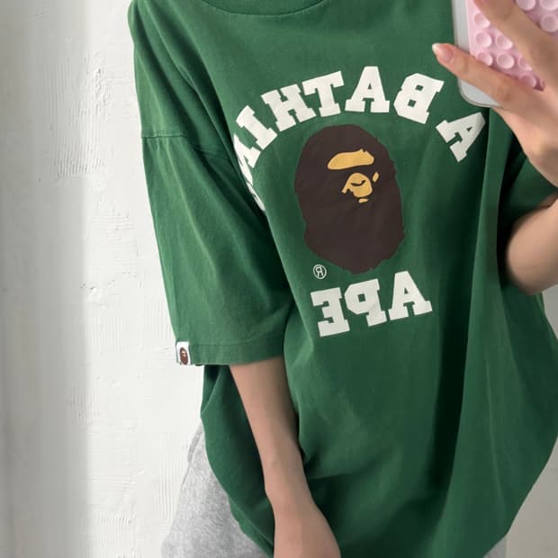 BAPE 베이프 컬리지 사루 그린컬러 티셔츠