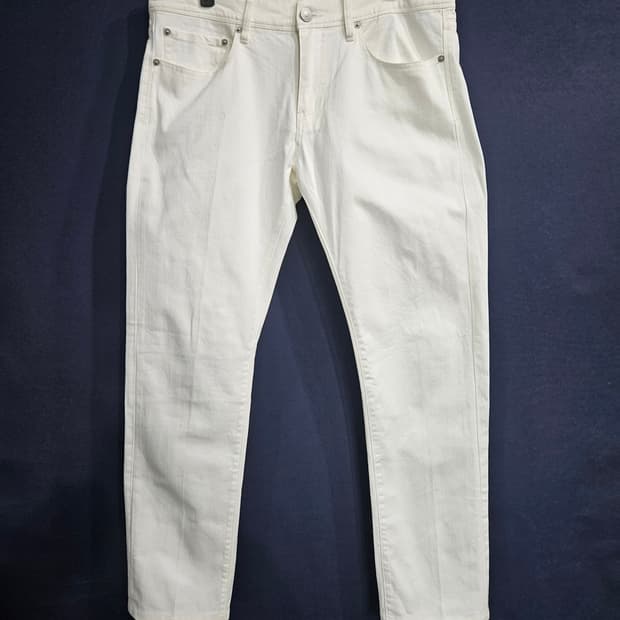 아르마니 익스체인지 화이트 남성 슬림핏 허리 32~33 데님팬츠 