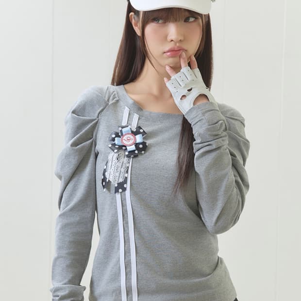 러브이즈트루 로제트 셔링 티 그레이