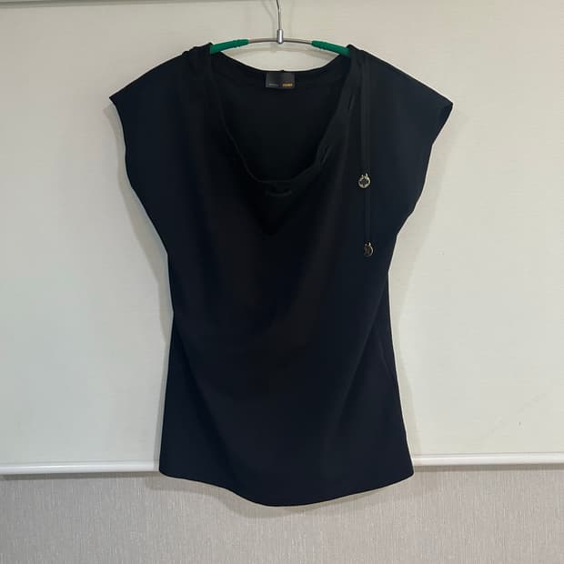 펜디 블랙 실크 탑38