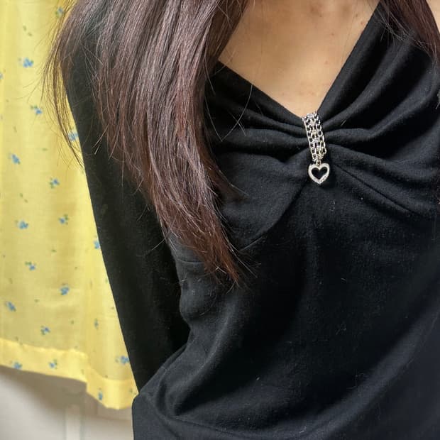 빈티지 체인 하트 블랙 긴팔 티셔츠 달천깔 오네갸루 로걀 라떼 공겜여주