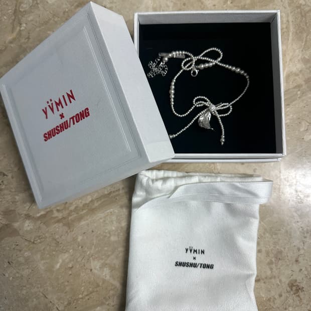슈슈통 x yvmin 태슬 페더 보우 팬던트