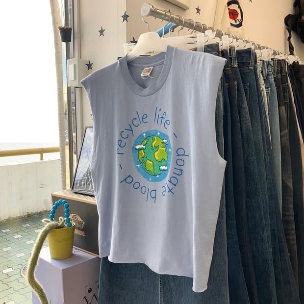 Fruit of the room cutting sleeveless 