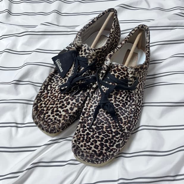 [새상품,uk9.5] 클락스 왈라비 하라주쿠 레오파드