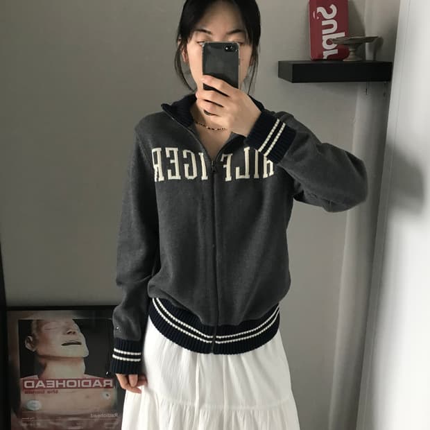 타미힐피거 중앙 스펠아웃 차콜 니트 집업