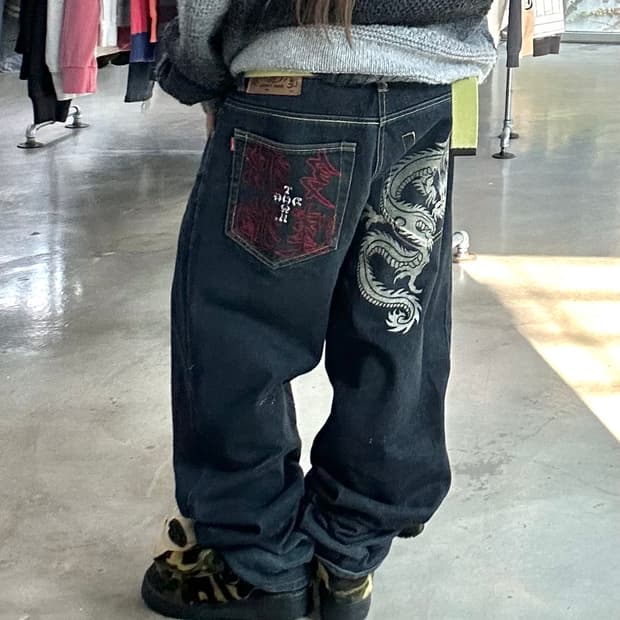 도그타운 드래곤 오리엔탈자수 데님팬츠