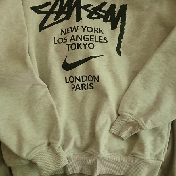 나이키 스투시 콜라보 맨투맨