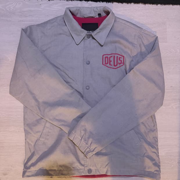 데우스 코치자켓 판매합니다