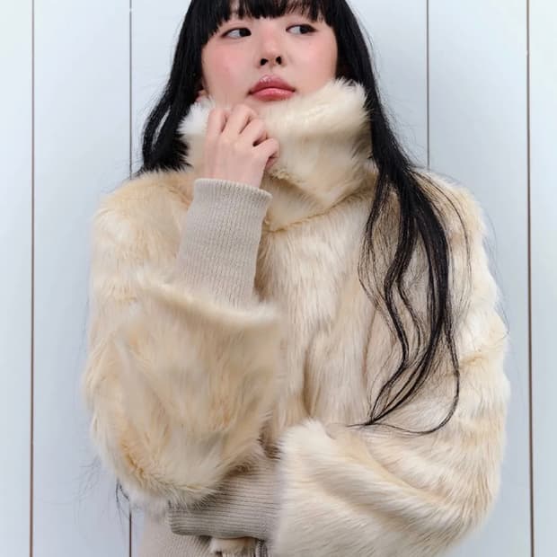애즈온 오벨 퍼자켓 아이보리 OBEL FUR JACKET