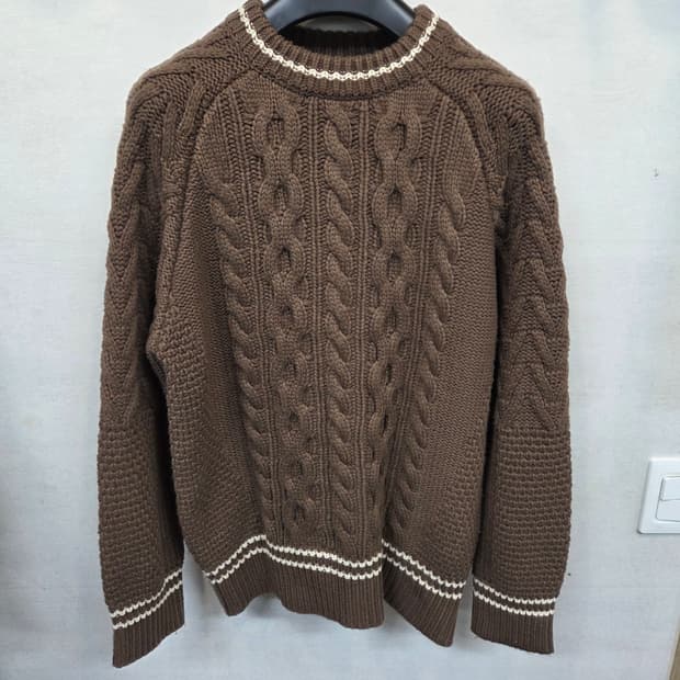 룩캐스트 오버핏 케이블 울 니트 프리