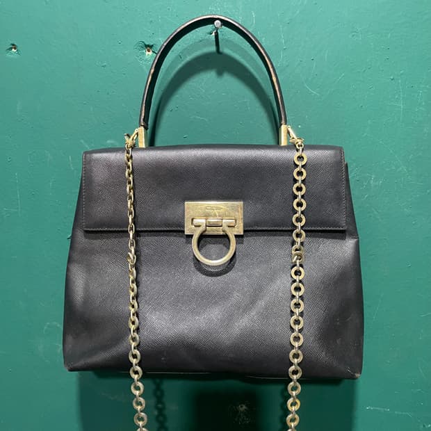 페레가모 레더 사피아노 숄더 크로스백