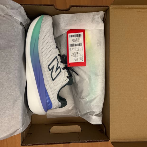 뉴발란스 1080 255 새제품 판매