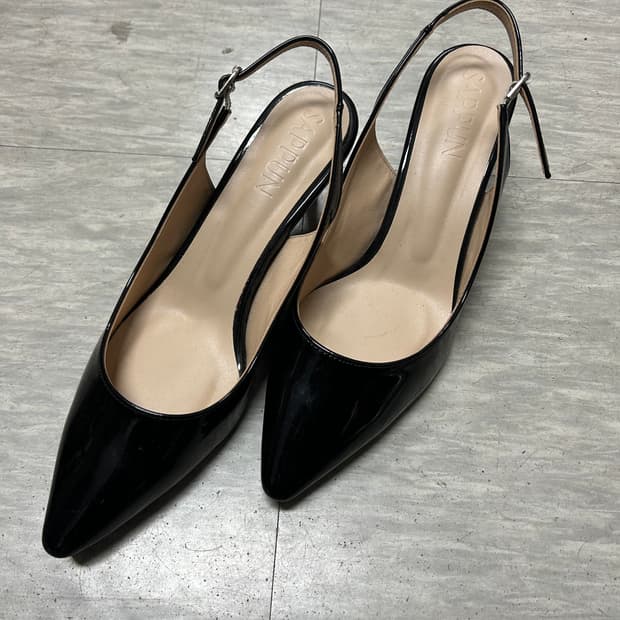 사뿐 블랙 슬링백 힐 255