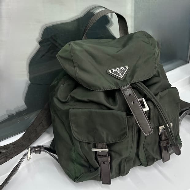 프라다 포코노 백팩 나일론 카키