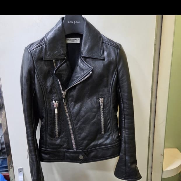 발렌시아가 라이더 가죽자켓