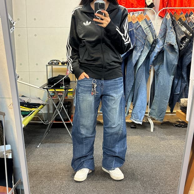 [30] 리바이스 엔지니어드 신치백