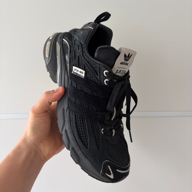 아디다스 x 송포더뮤트 아디스타 쿠션 270