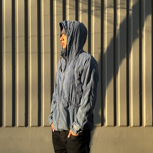 C.P 컴퍼니 페이딩 후드집업