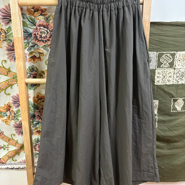 히피 나일론 애쉬 카키 팬츠