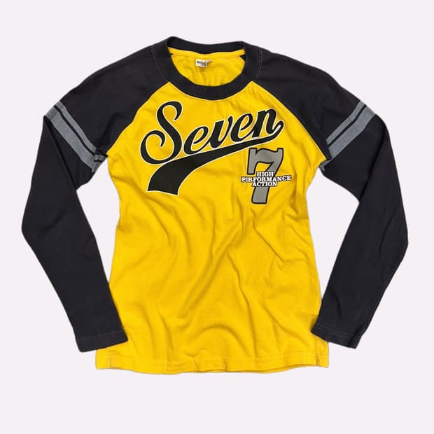 logo yellow raglen t-shirt
